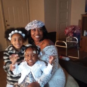 Meet your Posher, Leslie